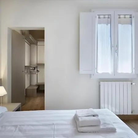 Giulia E Valentina By Halldis Lägenhet