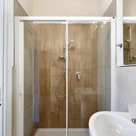 Giulia E Valentina By Halldis * Florens